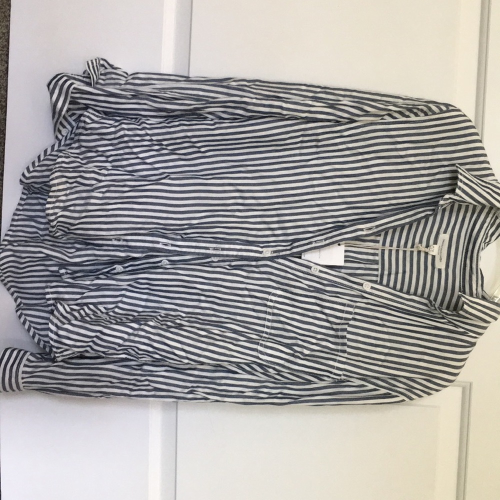 Cotton button up